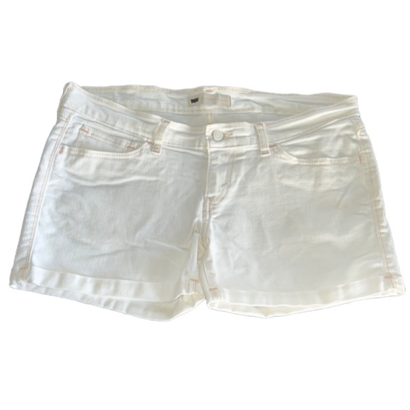 Levi's Pants - LEVIS SHORTS WHITE SIZE W30 PEACH & CREAM COLORED THREADS ROLLED HEM WHITE LABLE